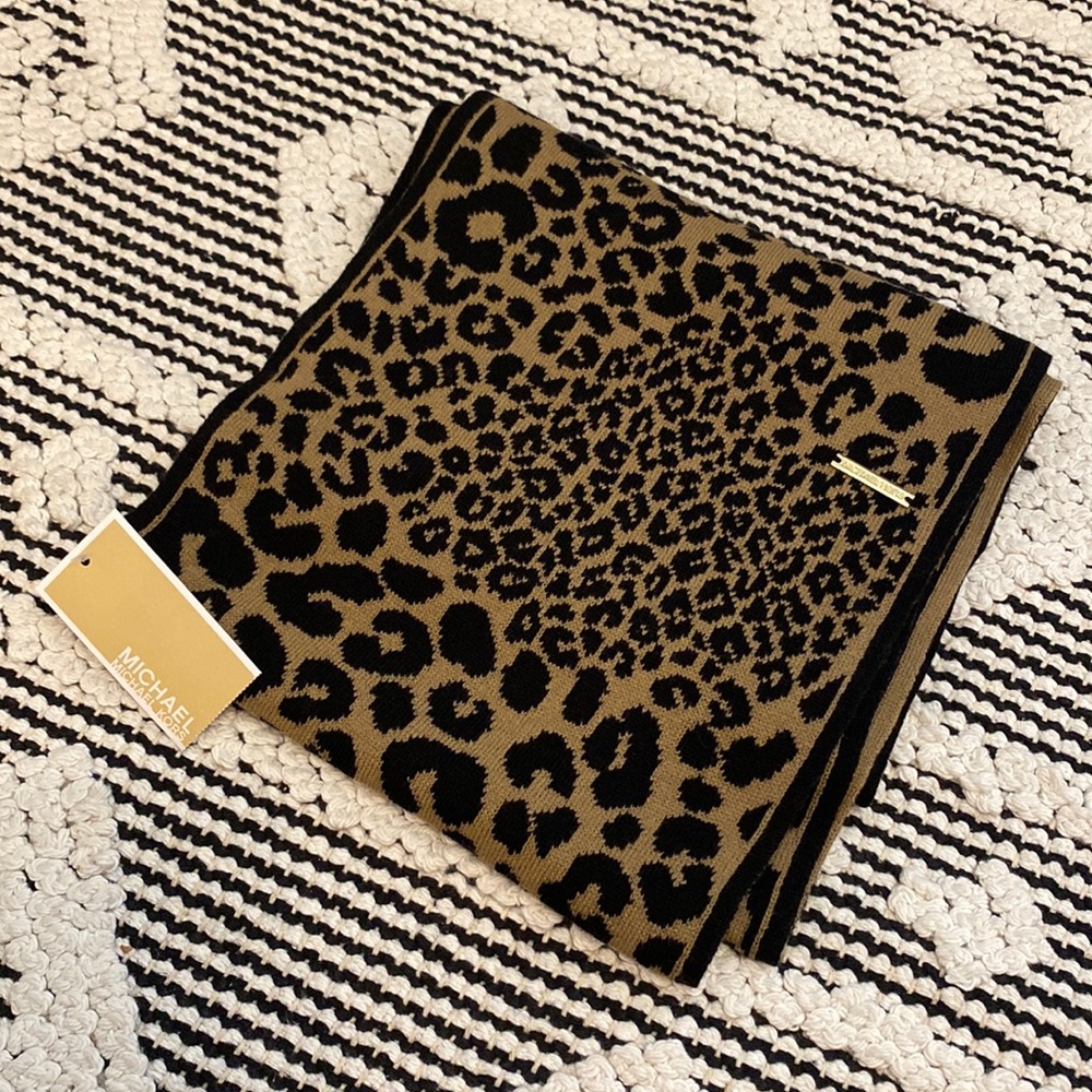 Michael Kors infinity scarf